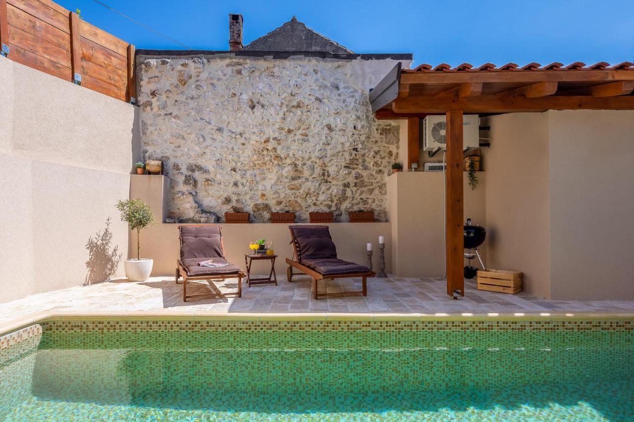 Villa Kameni dvori Sveti Filip i Jakov Esterno foto